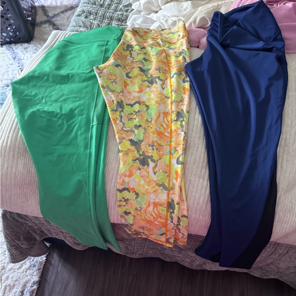 Women’s Plus Legging Lot – Size 2x
Fabletics & Adidas